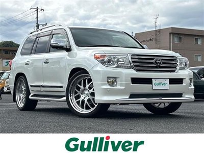 TOYOTA LAND CRUISER 200 - 1