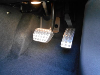 MERCEDES-BENZ GLB - 8