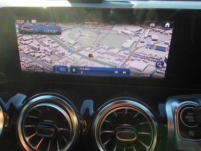 MERCEDES-BENZ GLB - 10