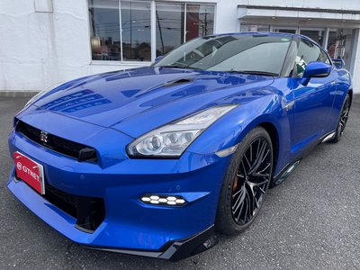 NISSAN GT-R