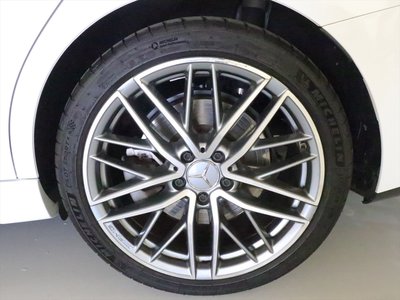 2023 Mercedes-BENZ C-CLASS AMG thumbnail 34