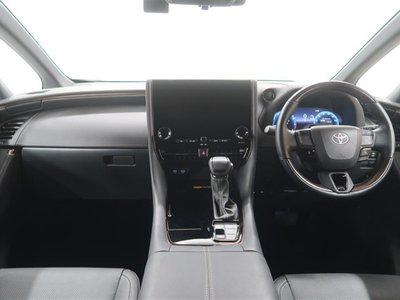 TOYOTA ALPHARD - 4