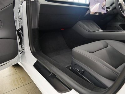 2023 Tesla MODEL 3 — миниатюра 28
