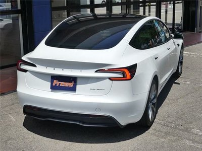 2023 Tesla MODEL 3 — миниатюра 44