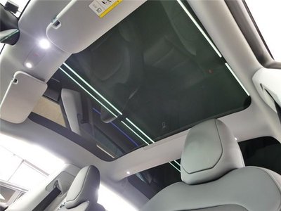 2023 Tesla MODEL 3 — миниатюра 29