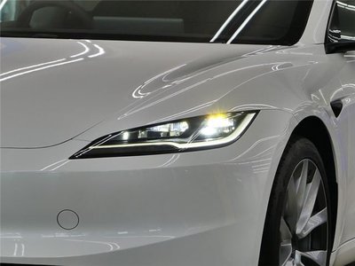 2023 Tesla MODEL 3 — миниатюра 38
