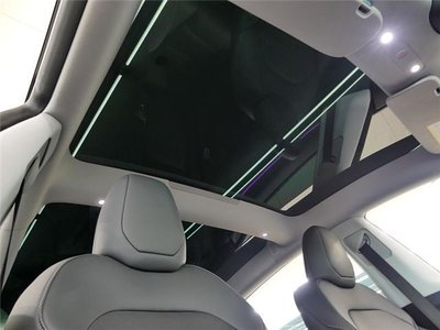 2023 Tesla MODEL 3 — миниатюра 24