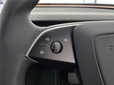 2023 Tesla MODEL 3 — миниатюра 13