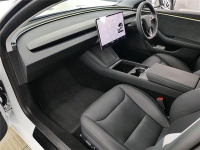 2023 Tesla MODEL 3 — миниатюра 26
