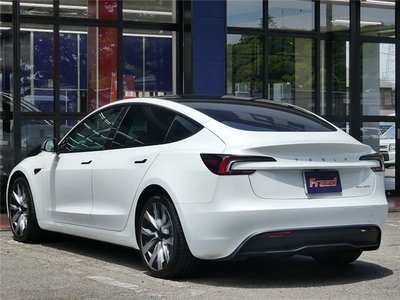 2023 Tesla MODEL 3 photo 6