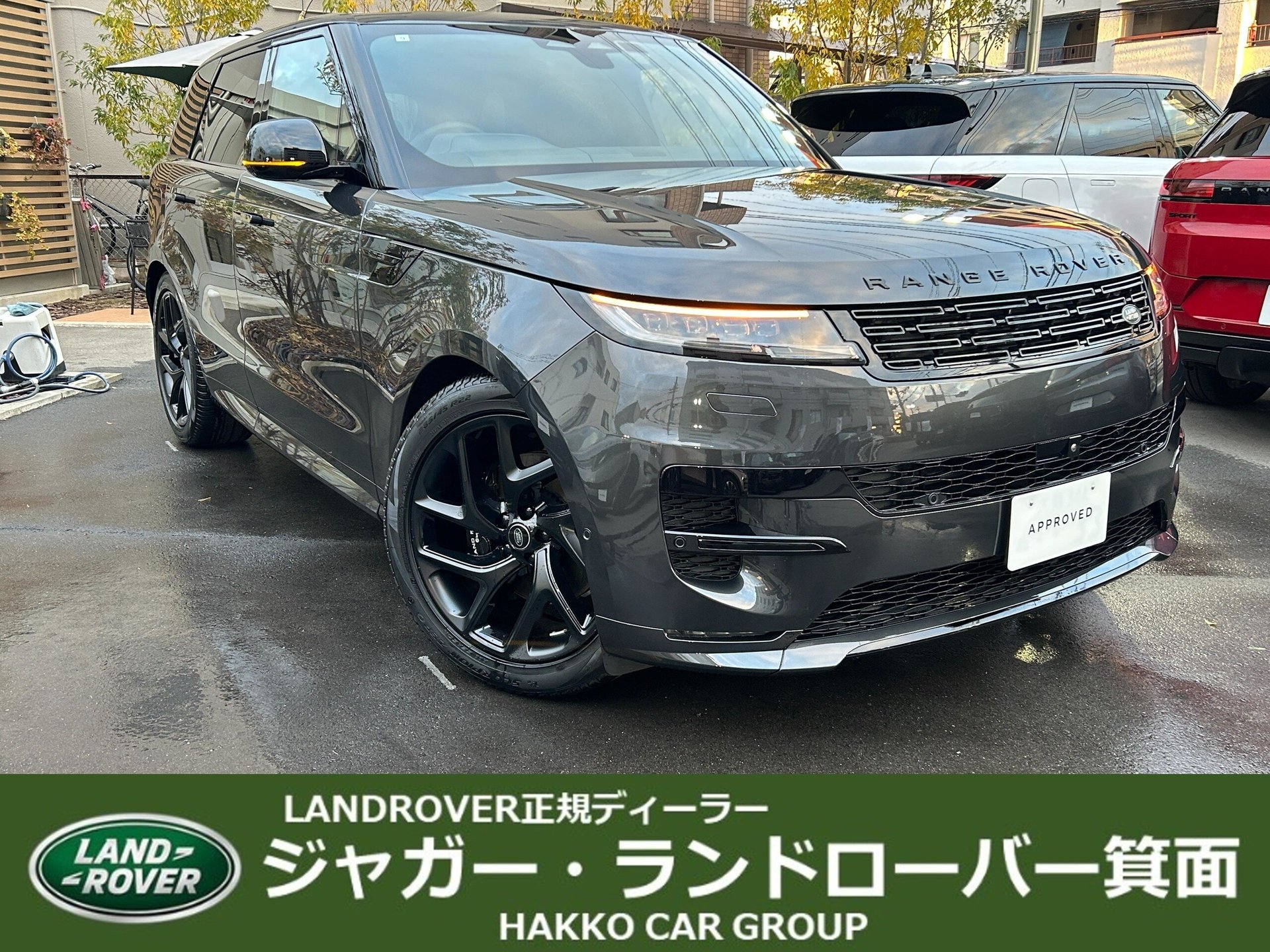 LAND ROVER RANGE ROVER SPORT - View 1