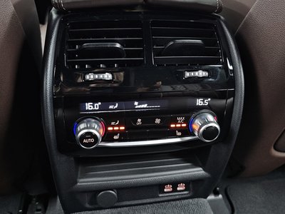 صورة مصغرة 18 لـ 2023 BMW 5 SERIES
