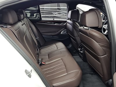 صورة مصغرة 12 لـ 2023 BMW 5 SERIES