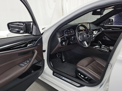 2023 BMW 5 SERIES — фото 10