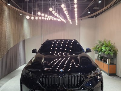 BMW X6 - 10