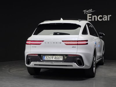 2022 Genesis GV70 photo 4