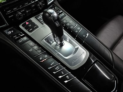 PORSCHE PANAMERA - 9