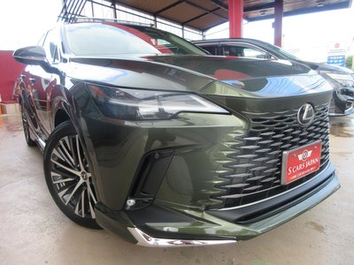 صورة 4 لـ 2025 Lexus RX