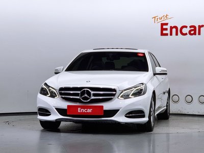 MERCEDES-BENZ E-CLASS - 2