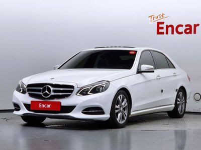 MERCEDES-BENZ E-CLASS - 1