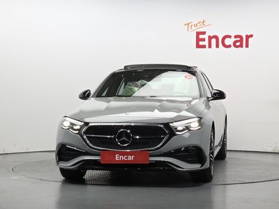 MERCEDES-BENZ E-CLASS - 2