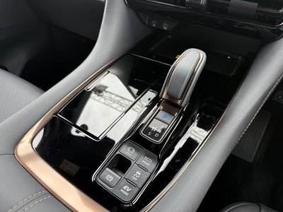 صورة مصغرة 16 لـ 2023 Toyota VELLFIRE