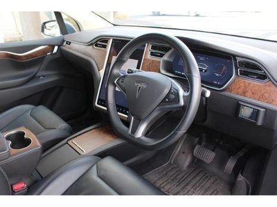 2017 Tesla MODEL X — миниатюра 24