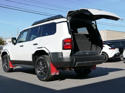 TOYOTA LAND CRUISER 250 - 5