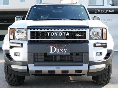 TOYOTA LAND CRUISER 250 - 7