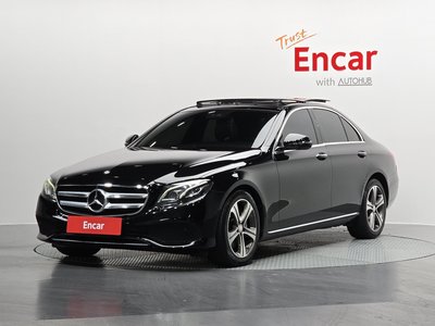 MERCEDES-BENZ E-CLASS - 1