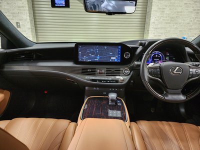 LEXUS LS - 9