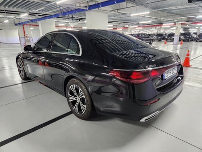 MERCEDES-BENZ E-CLASS - 4