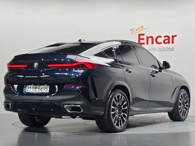 2025 BMW X6 photo 3