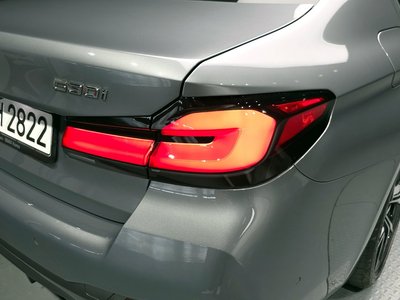 BMW 5 SERIES - 10