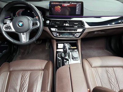 BMW 5 SERIES - 5