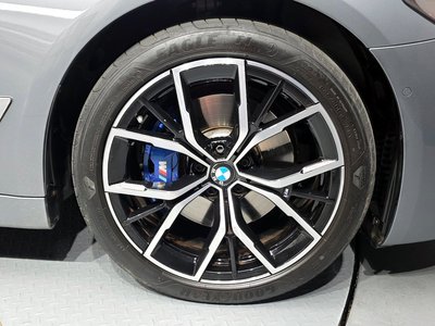 BMW 5 SERIES - 8