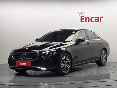 MERCEDES-BENZ E-CLASS - 1