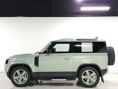 صورة 6 لـ 2023 LAND Rover DEFENDER