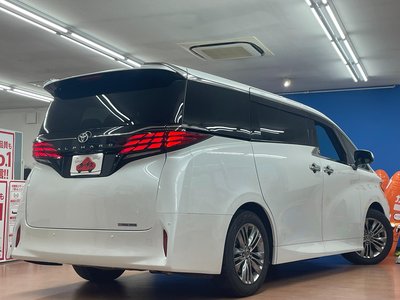 TOYOTA ALPHARD - 2