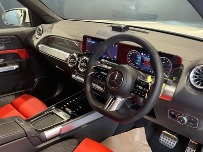 MERCEDES-BENZ GLB - 6