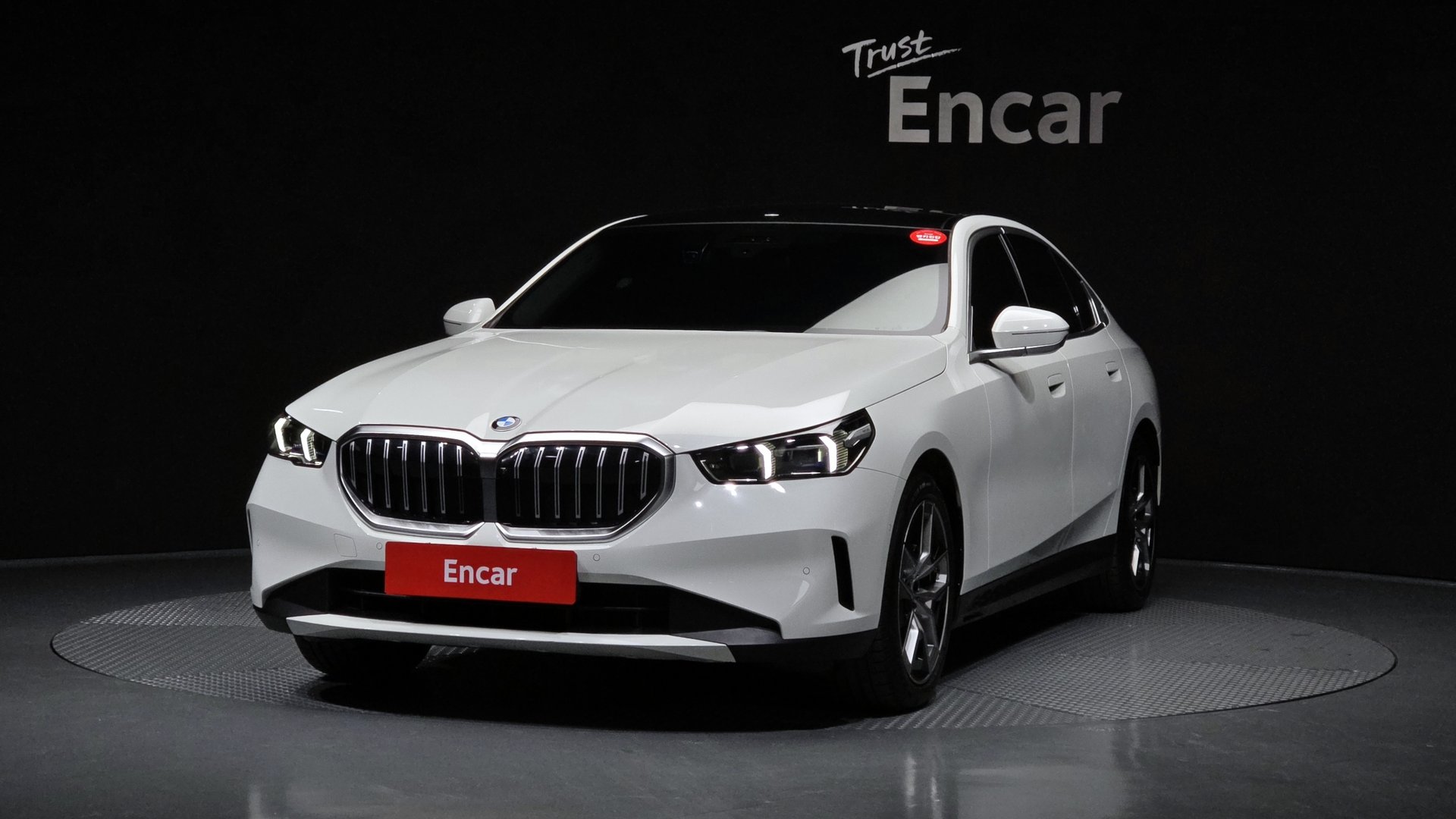 BMW 5 SERIES - View 1