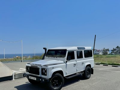 LAND ROVER DEFENDER - 6