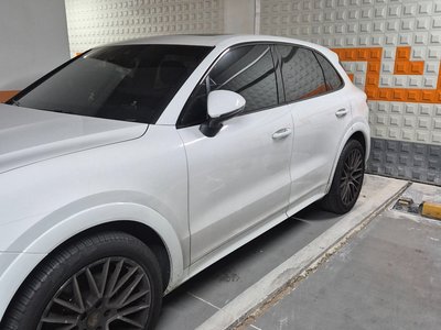 PORSCHE CAYENNE - 2