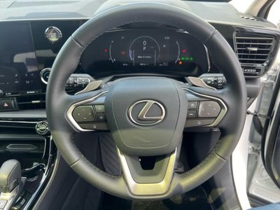 صورة مصغرة 13 لـ 2023 Lexus NX