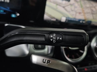 MERCEDES-BENZ GLB - 9