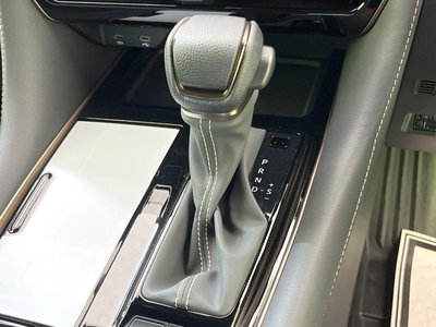 2026 Toyota ALPHARD — миниатюра 28