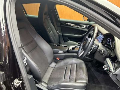 PORSCHE PANAMERA - 6