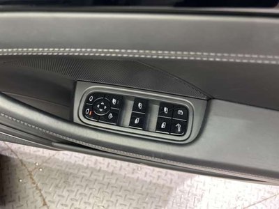 2017 Porsche PANAMERA — миниатюра 32