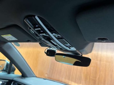 2017 Porsche PANAMERA — миниатюра 36