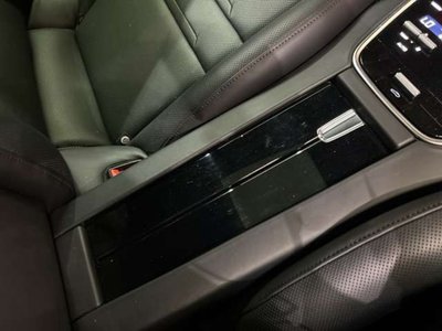 2017 Porsche PANAMERA — миниатюра 21